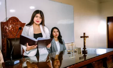 Carrera de Derecho en la UPLA