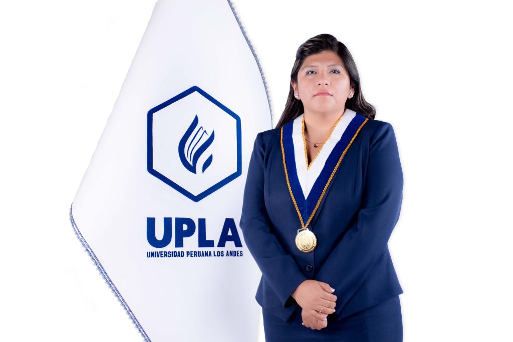 Jessenia-Vasquez-Artica-Directora-de-la-Escuela-Profesional-de-Psicologia-2-1024x683