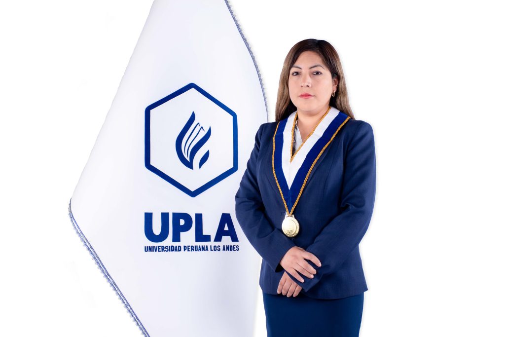 Linda-Flor-Villa-Ricapa-Directora-de-la-Escuela-Profesional-de-Enfermeria-1-1024x683