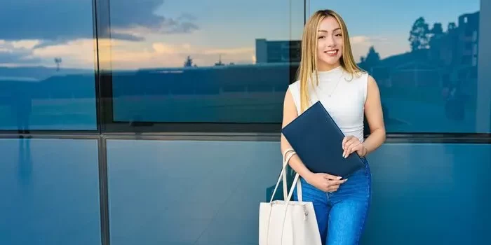 UPL00421-Mejorado-NR-2048×1365