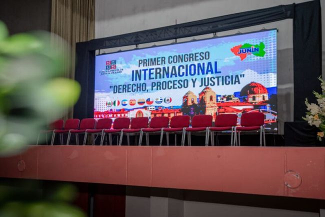 DSC07066 (2) Reflexión y debate en torno a la justicia y el proceso.