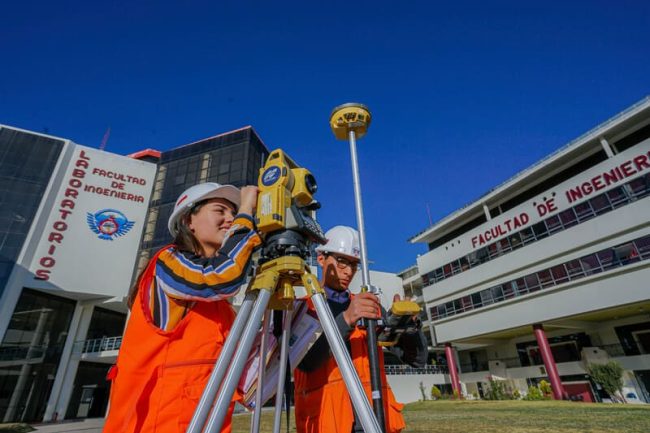 FOTO UPLA HUANCAYO (2) Ingeniería: el arte de transformar ideas en realidad.