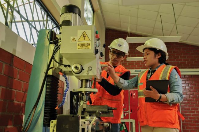 INDUSTRIAL (27) (1) Ingeniería Industrial: Transformando procesos, creando oportunidades.