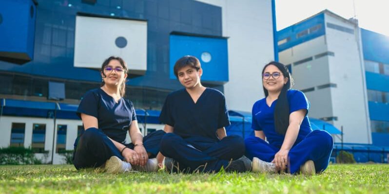 UPL00759-Mejorado-NR (1) (1) (1) Educación continua: transformando el sector salud con tecnología.