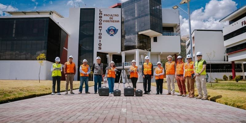 WhatsApp Image 2025-08-25 at 5.38.27 PM (1) (1) Drones DJI Matrice 4E: Innovación en la formación de ingenieros.