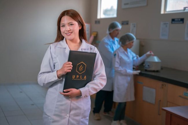 5 (1) (1) (1) Transforma tu futuro profesional con una Maestría en Ciencias de la Salud.