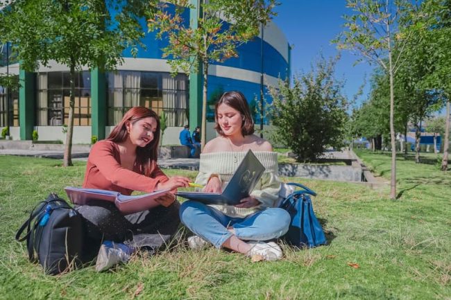 9 (3) (1) (1) La alta radiación UV en Huancayo: un riesgo latente para la salud.