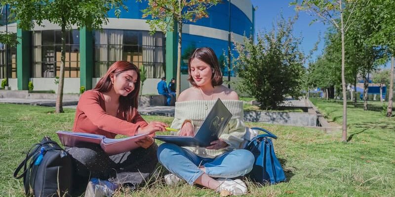 9 (3) (1) (1) La alta radiación UV en Huancayo: un riesgo latente para la salud.