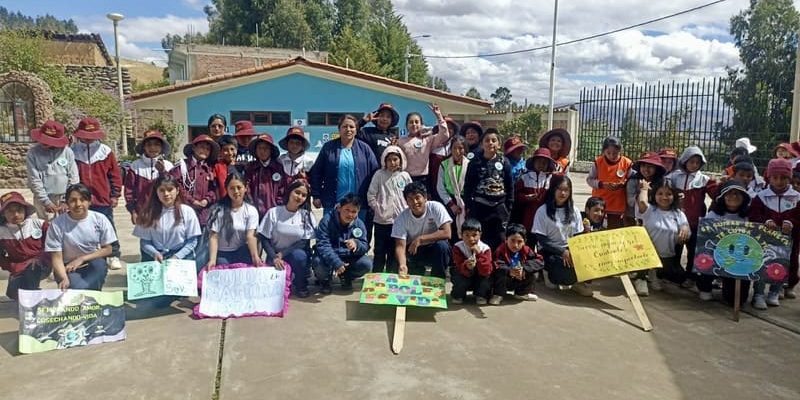 IMG_6850 (1) (1) Estudiantes de enfermería promueven salud en Cochas Grande.