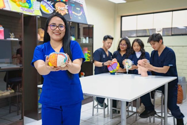 UPL00677-Mejorado-NR (1) (1) (1) Formando líderes en psicología: el Doctorado en UPLA.