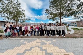 Empoderando a mujeres líderes en Cocharcas.