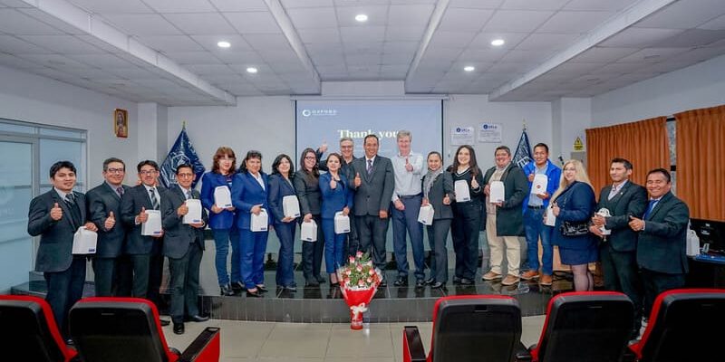 Colaboración con Oxford impulsa la enseñanza de idiomas.